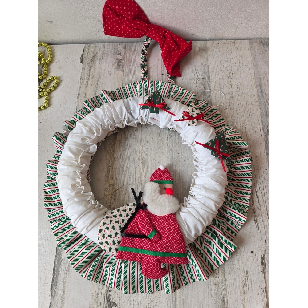 Vintage knit wreath Xmas Santa country folk decor with bow
